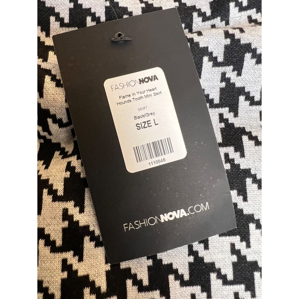 Houndstooth Mini Skirt - Picture 6 of 11